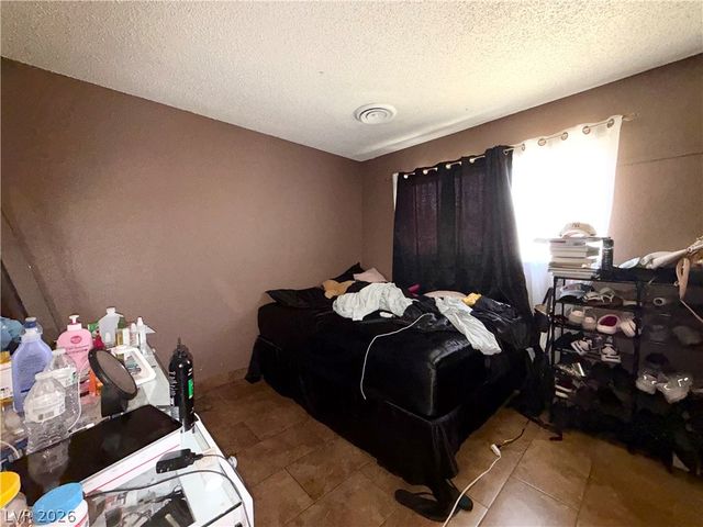 4202 Paramount Street, Las Vegas, NV 89115