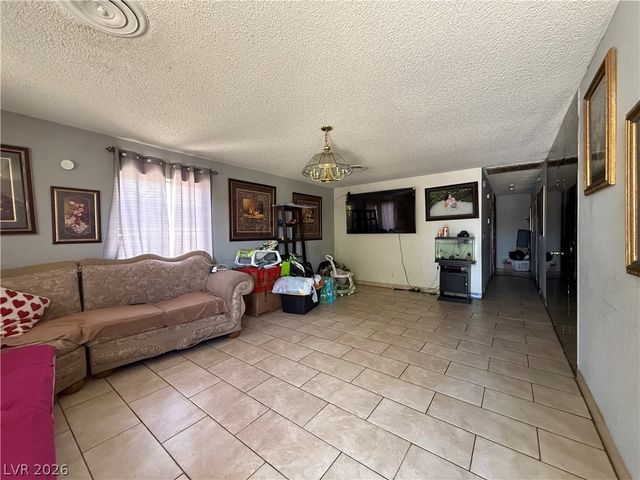 4202 Paramount Street, Las Vegas, NV 89115