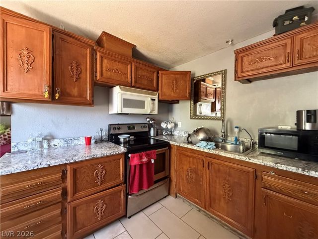 4202 Paramount Street, Las Vegas, NV 89115