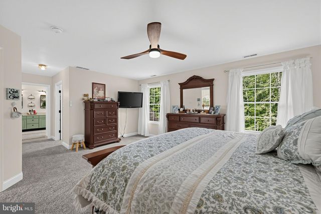 4 KENNETH CT, Sewell, NJ 08080
