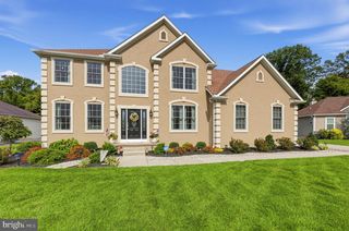 4 KENNETH CT, Sewell, NJ 08080