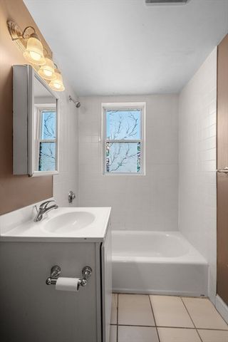 6-R Hazel Ter 1, Salem, MA 01970