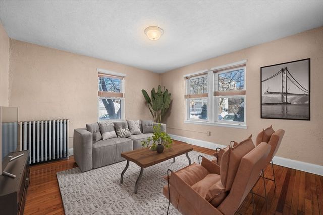 6-R Hazel Ter 1, Salem, MA 01970