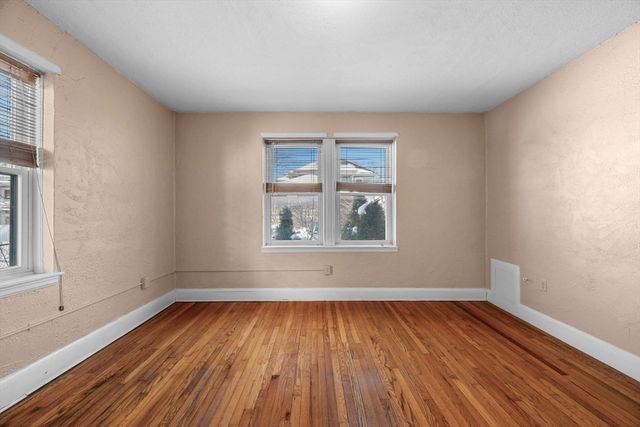 6-R Hazel Ter 1, Salem, MA 01970