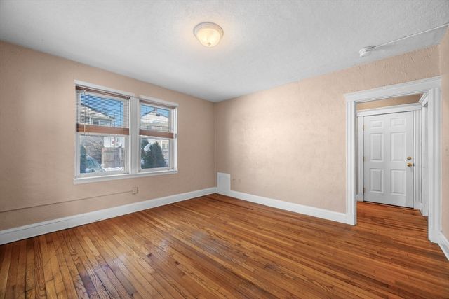 6-R Hazel Ter 1, Salem, MA 01970