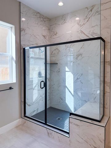 951 Beaver Pond Loop, Madera, CA 93636