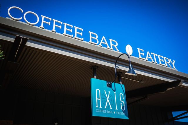 951 Beaver Pond Loop, Madera, CA 93636