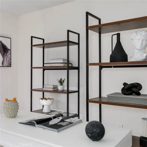 2947 S Hobart, Los Angeles, CA 90018