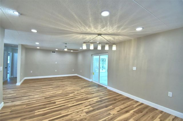 3553 CENTER CIRCLE, Largo, FL 33774