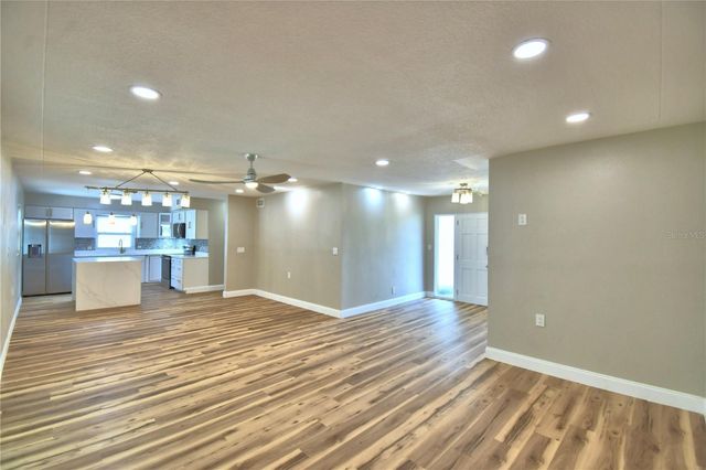 3553 CENTER CIRCLE, Largo, FL 33774