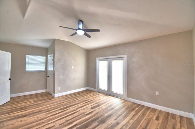 3553 CENTER CIRCLE, Largo, FL 33774
