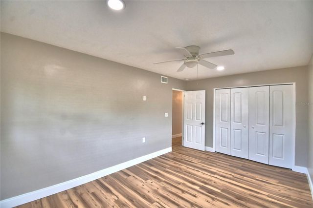 3553 CENTER CIRCLE, Largo, FL 33774