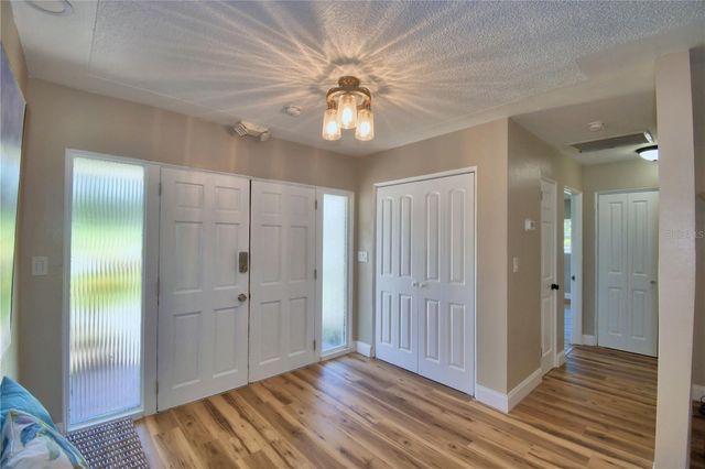 3553 CENTER CIRCLE, Largo, FL 33774
