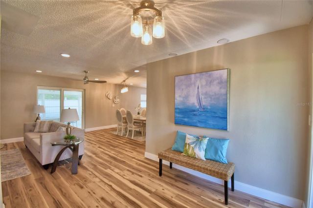 3553 CENTER CIRCLE, Largo, FL 33774
