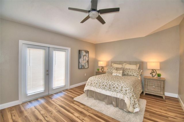3553 CENTER CIRCLE, Largo, FL 33774