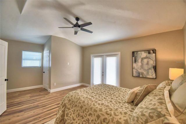 3553 CENTER CIRCLE, Largo, FL 33774