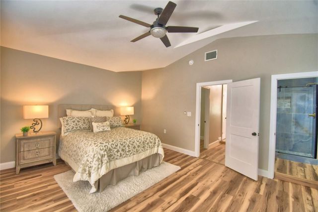 3553 CENTER CIRCLE, Largo, FL 33774
