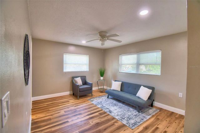 3553 CENTER CIRCLE, Largo, FL 33774