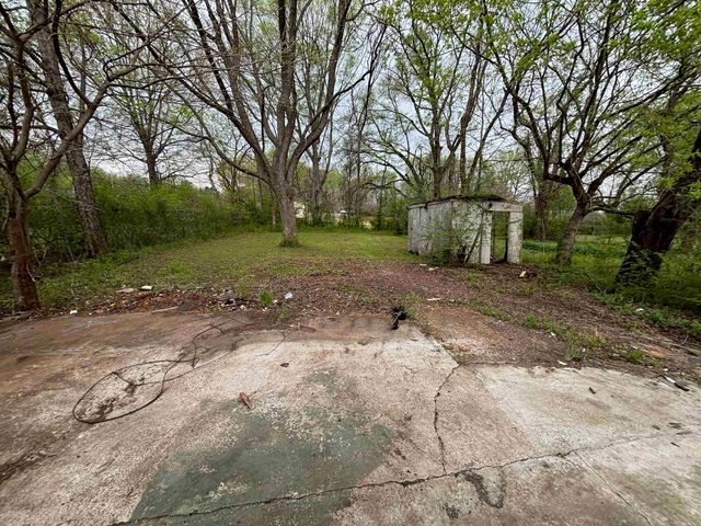 3043 SAX RD, Memphis, TN 38109
