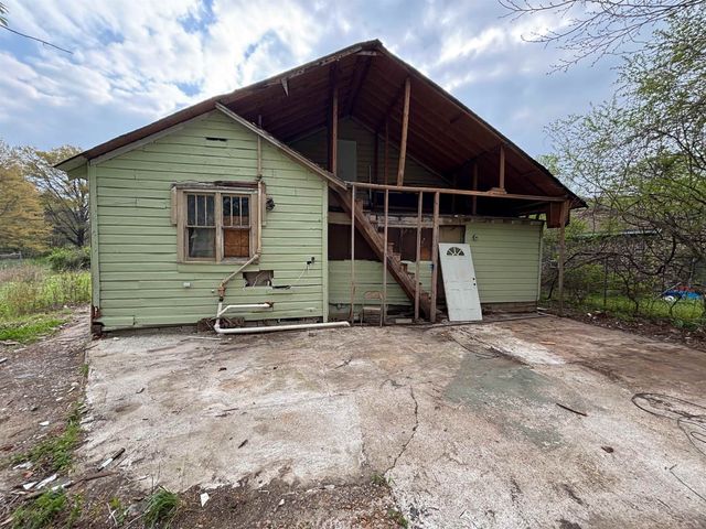 3043 SAX RD, Memphis, TN 38109