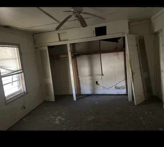 3043 SAX RD, Memphis, TN 38109