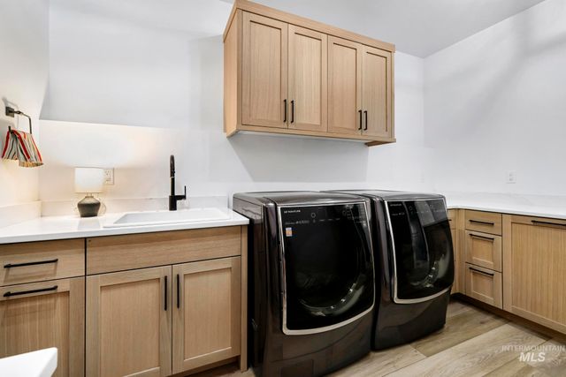 4288 N 2400 E, Filer, ID 83328