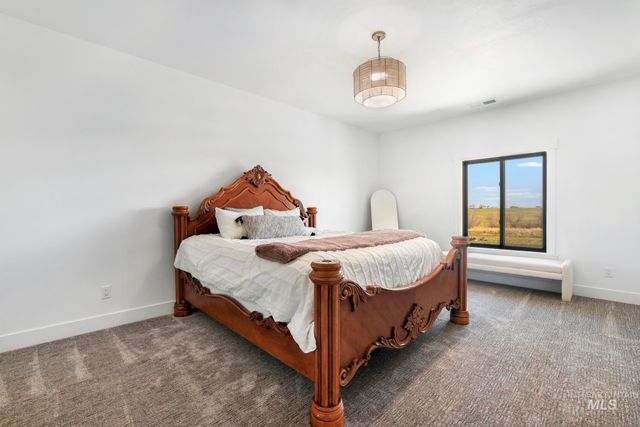 4288 N 2400 E, Filer, ID 83328