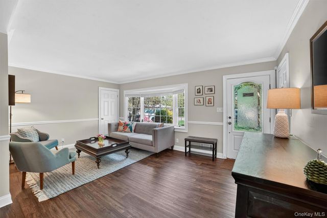 2864 Hedwig Drive, Yorktown Heights, NY 10598