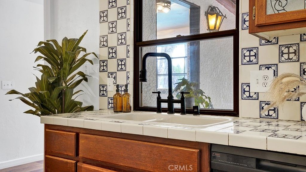 Image 18 of property listing at 2945 Tyler, Riverside, CA 92503