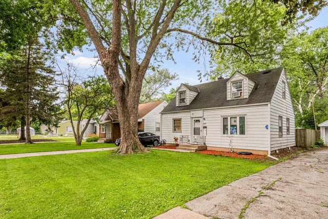 5021 N 58th STREET, Milwaukee, WI 53218