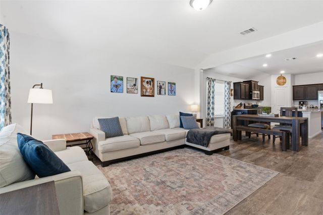 4829 Feltleaf Avenue, Fort Worth, TX 76036