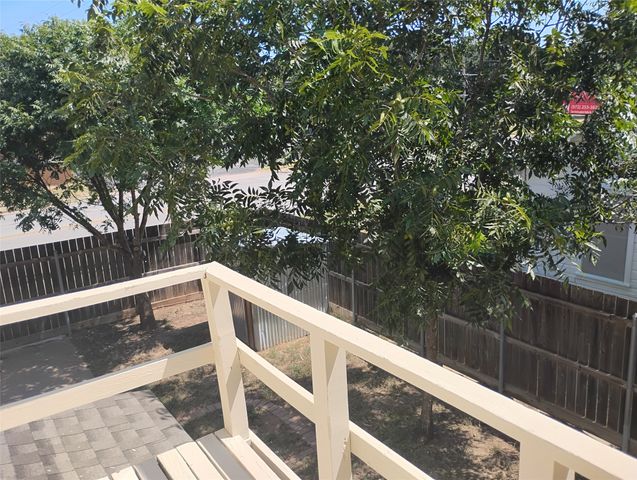 1202 Hilltop Drive, Irving, TX 75060