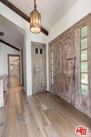 9354 Claircrest Drive, Beverly Hills, CA 90210