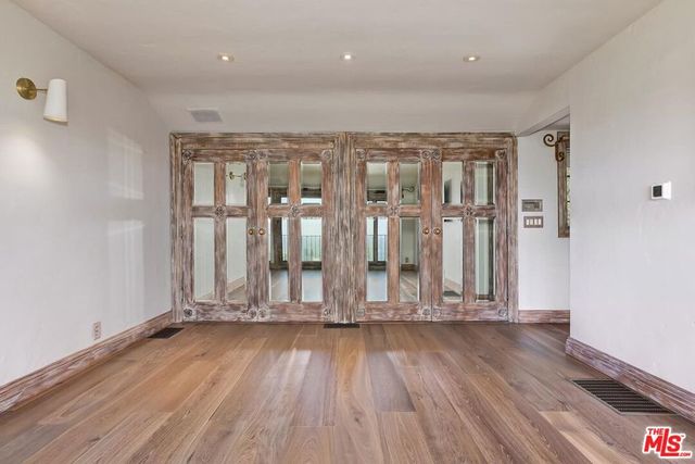 9354 Claircrest Drive, Beverly Hills, CA 90210