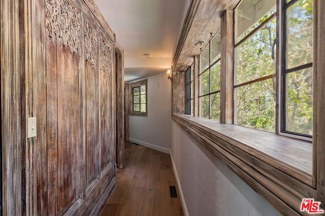 9354 Claircrest Drive, Beverly Hills, CA 90210