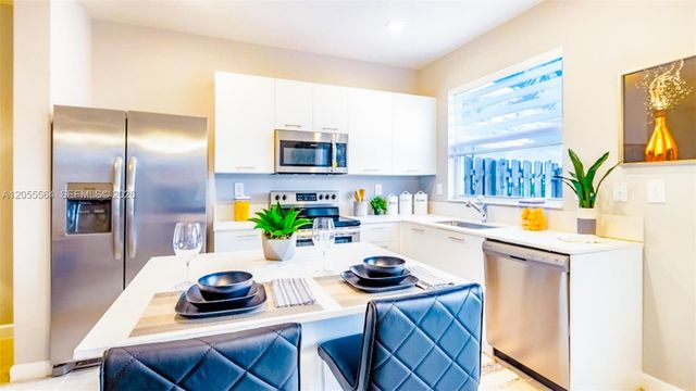 16301 SW 292nd St 16301, Homestead, FL 33033