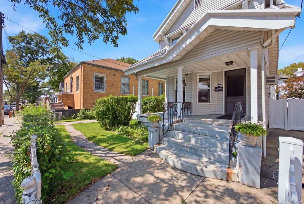 93-27 92nd Avenue, Woodhaven, NY 11421 — photo 2