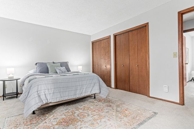 2400 E 125th Street, Burnsville, MN 55337