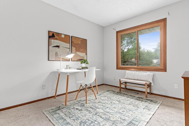 2400 E 125th Street, Burnsville, MN 55337