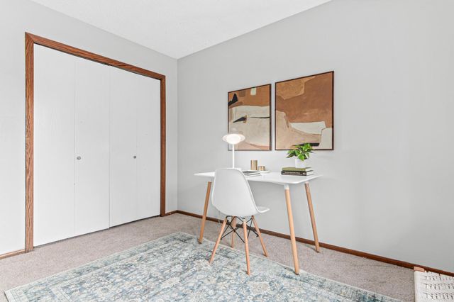 2400 E 125th Street, Burnsville, MN 55337