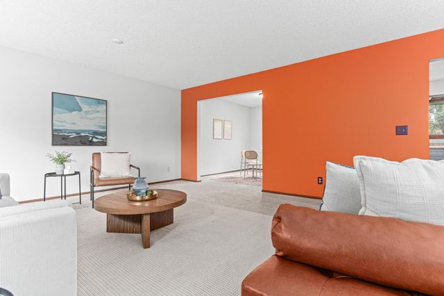 2400 E 125th Street, Burnsville, MN 55337