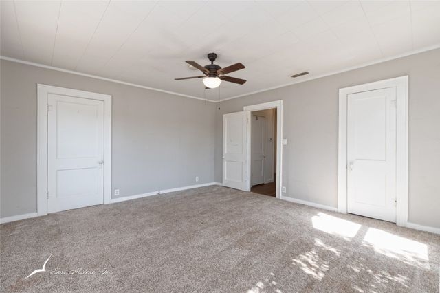 1010 James Street, Sweetwater, TX 79556