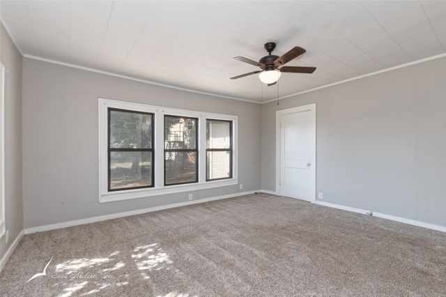 1010 James Street, Sweetwater, TX 79556