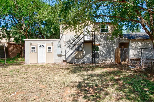 1010 James Street, Sweetwater, TX 79556