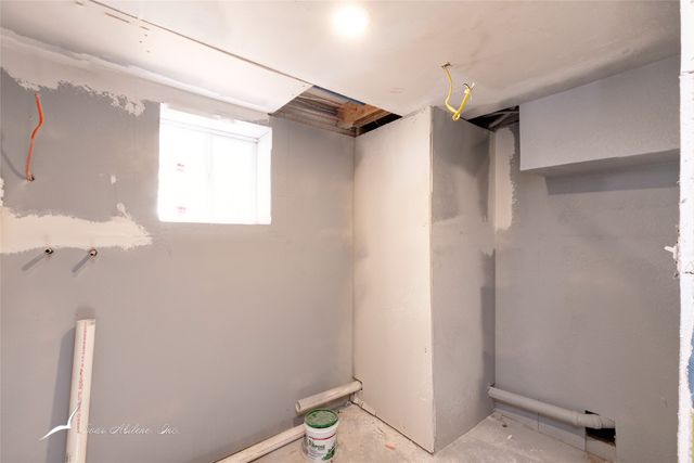 1010 James Street, Sweetwater, TX 79556