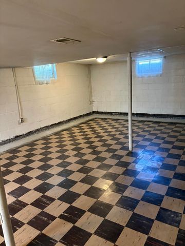 2435 4TH Avenue, Council Bluffs, IA 51501
