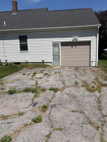 2435 4TH Avenue, Council Bluffs, IA 51501