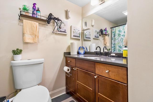 6881 Hickory Street, Hanover Park, IL 60133