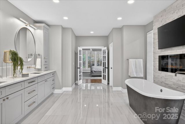 1521 Hawkstone Drive 12, Waxhaw, NC 28173