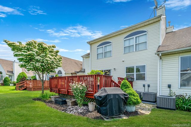 903 Constance Lane, Port Jefferson Station, NY 11776